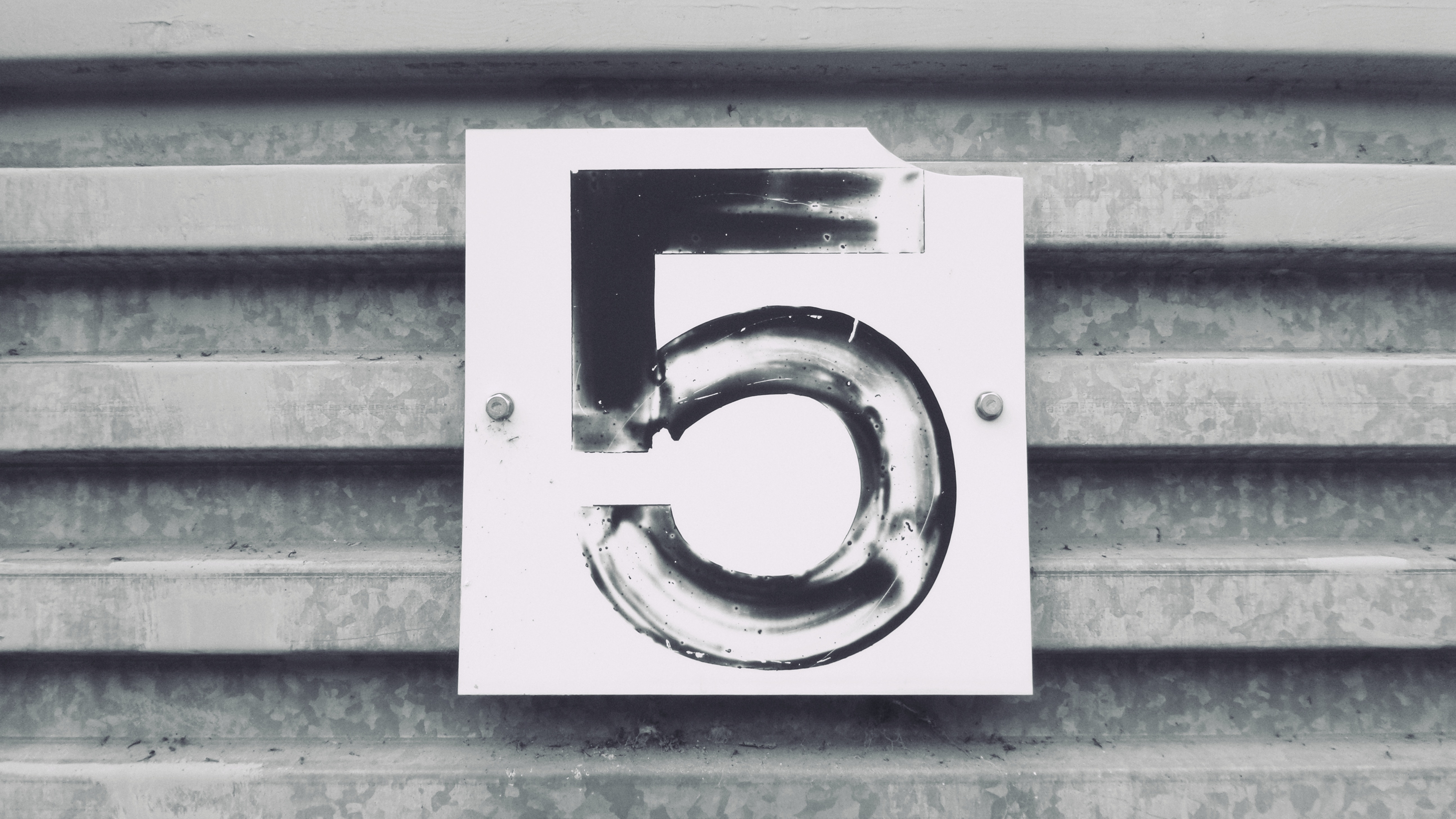 @2xDesktop – 1460×821 – Corrogated CHRO