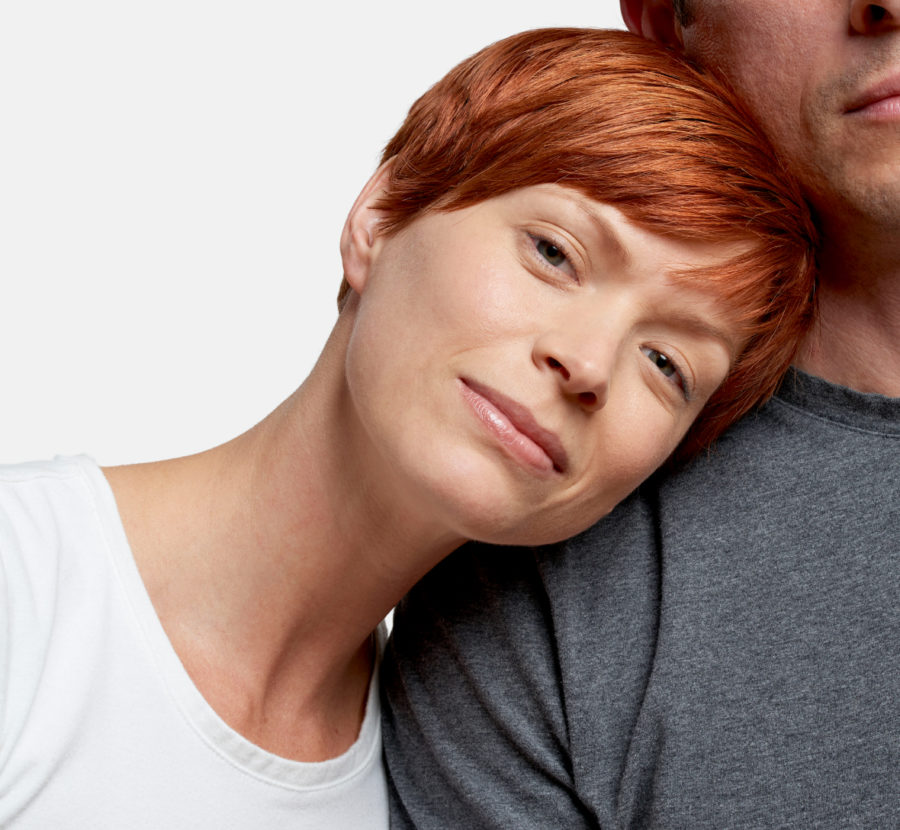Woman-leaning-on-man’s-shoulder