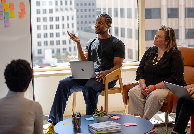 Mercedes standup mtg_001_CAM A_20240807_0792 1